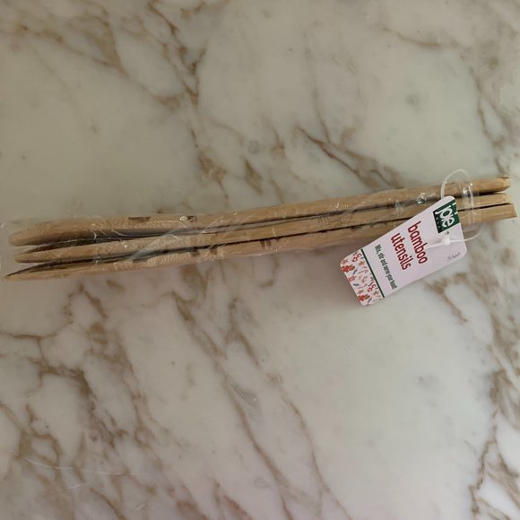 Stainless Steel Cookie Cutters, Comfort Grip Cutter, & 3 piece Bamboo Utensils - Picture 7 of 9